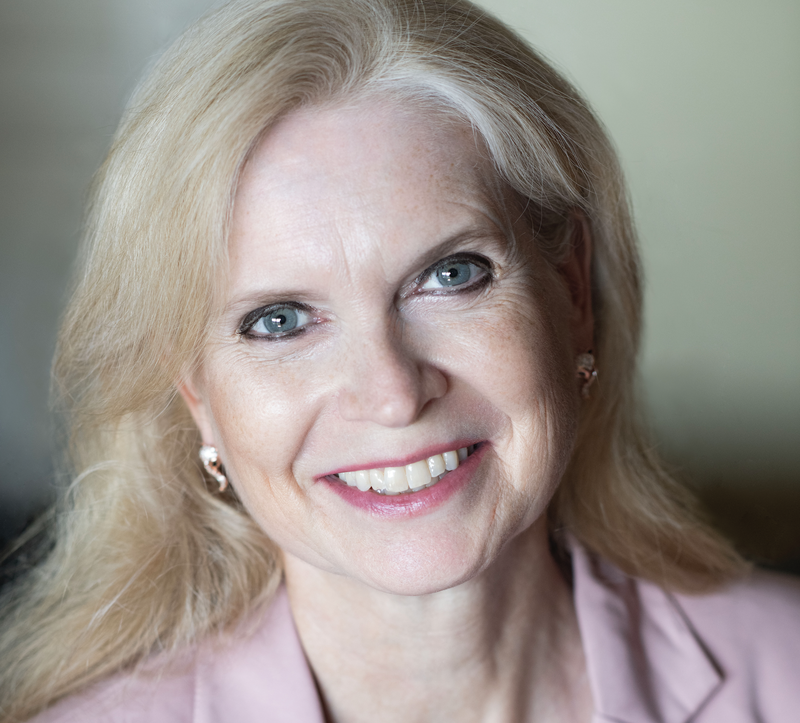 Angye Smits Fox